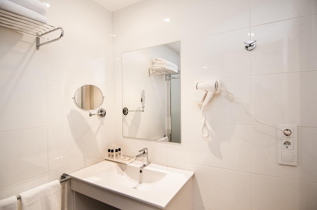 Hotel Censal Вилахойоса Екстериор снимка