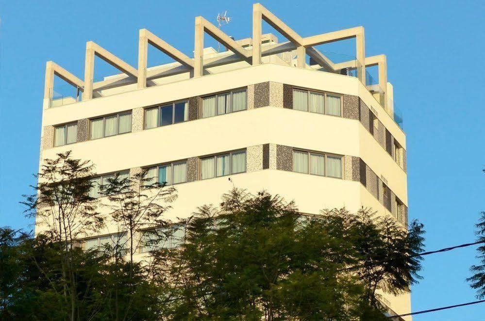 Hotel Censal Вилахойоса Екстериор снимка